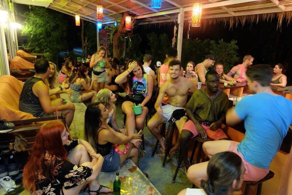 Smile Hostel Koh Phangan Extérieur photo