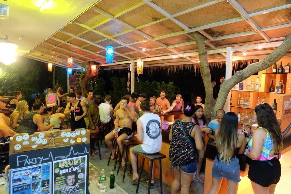Smile Hostel Koh Phangan Extérieur photo